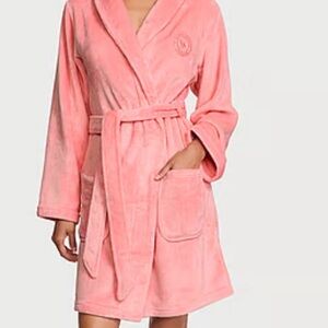 Women's Pink Plush Robe